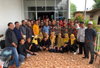 Ratusan Warga Desa Way Huwi, Jati Agung Mendatangi Sekretariat Ormas LMPI