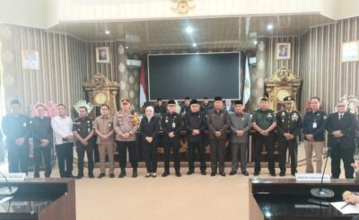 Ali Rahman dan Ayu Asalasiyah Resmi Pimpin Way Kanan Periode 2025-2030