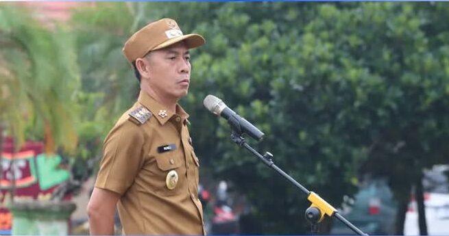 Wabup Lampung Utara Pimpin Apel Pagi di Lingkungan Pemda Setempat