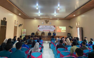OJK Gelar Edukasi di Desa Sinar Banten Bersama Mahasiswa KKN Universitas Lampung