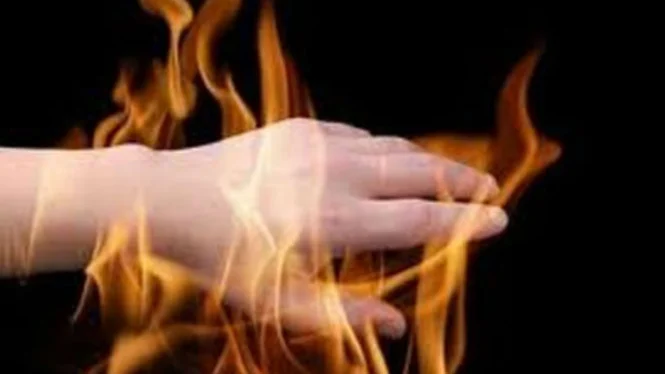 Ilustrasi kobaran api.