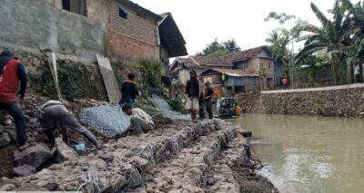 Banjir Bandar Lampung: 107,6 Ton Beras Disalurkan dan Infrastruktur Diperbaiki