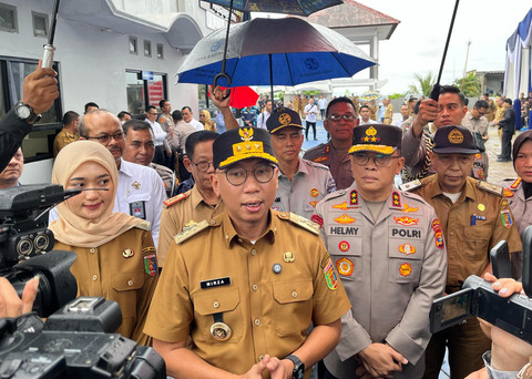 Gubernur Lampung, Rahmat Mirzani Djausal usai meluncurkan layanan Samsat Digital Drive Thru. Foto : Lampung Geh