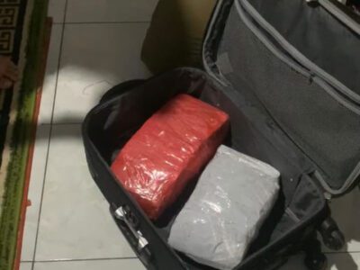 Penyidik Kejagung temukan uang Rp 5,5 miliar di rumah hakim Ali Muhtarom terkait kasus suap vonis lepas korupsi CPO. Foto: Dok. Istimewa