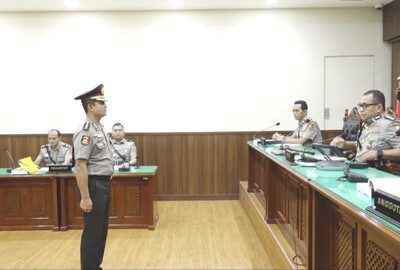 Eks Kapolres Ngada AKBP Fajar Widyadharma Lukman saat sidang etik di Mabes Polri, Senin (17/3/2025). Foto: Dok. Polri