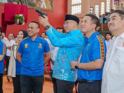 Gubernur Mirza Ramaikan Pembukaan LSO 2025, Gubernur Lampung Ikut Main Bareng E-Sport