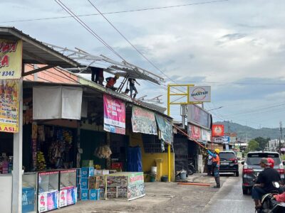 Diterjang Angin Kencang, PLN Tanjung Karang Gerak Cepat Pulihkan Listrik di Bandar Lampung