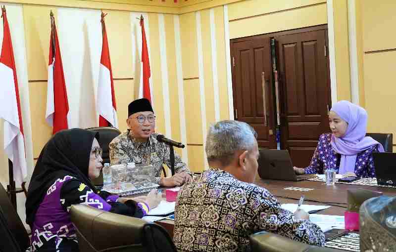 Gubernur rapat Peluncuran platform Lampung-In.