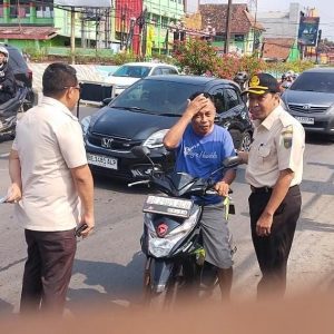 Samsat Rajabasa Gencarkan Sosialisasi Pemutihan Pajak Kendaraan di Dua Titik Strategis