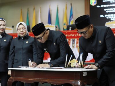 Penandatanganan Raperda APBD 2024 dan Persetujuan RPJMD 2025-2029, Lampung Mantapkan Arah Pembangunan