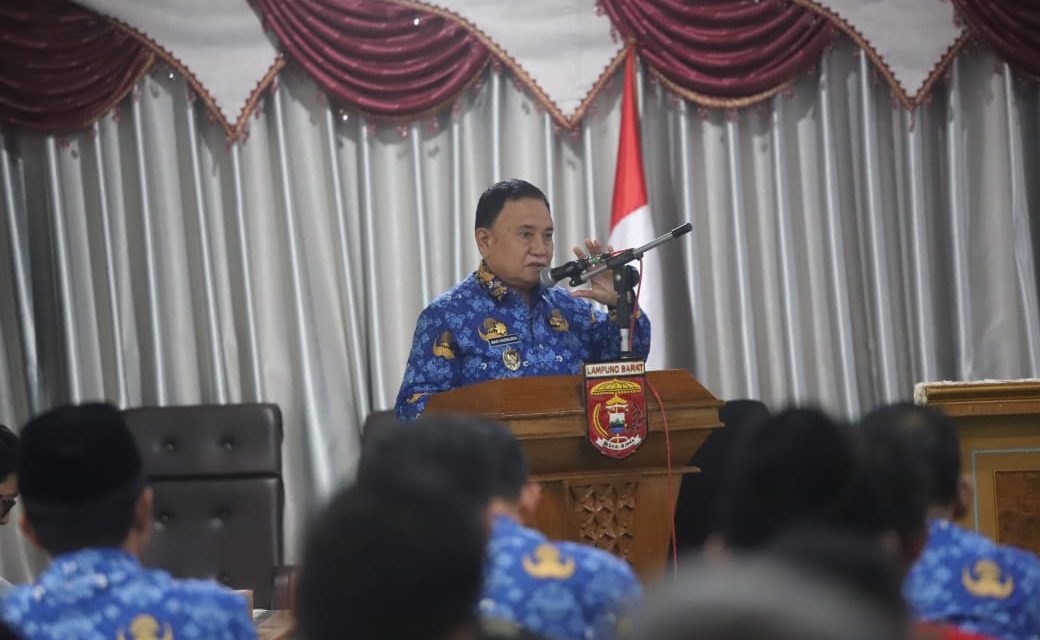 Wabup Mad Hasnurin Pimpin Rakor PAD 2025, Tekankan Peran Camat dan Peratin dalam Peningkatan Pendapatan Daerah