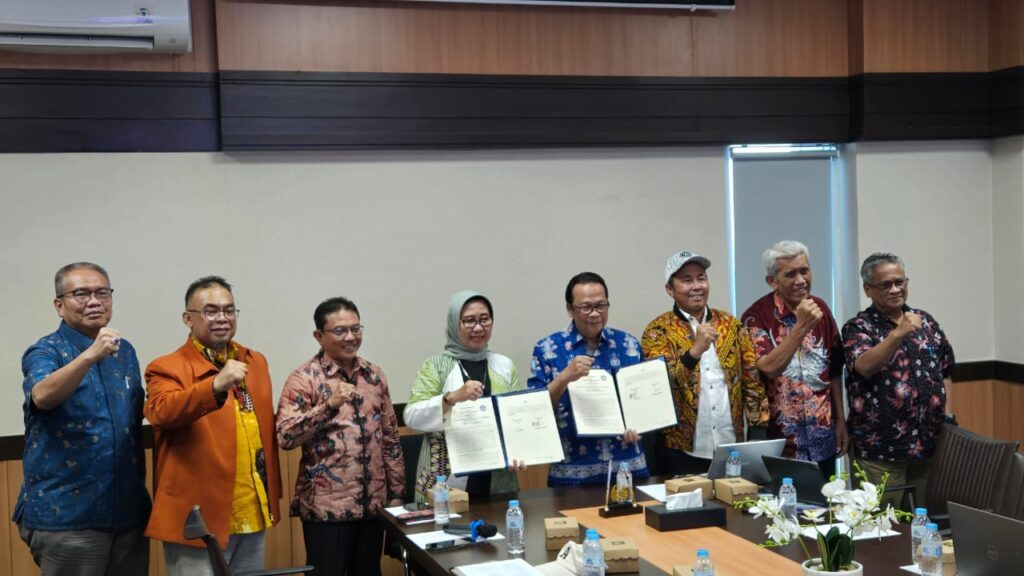 Unila Jalin Kerja Sama Strategis dengan Unesa Persiapan PTNBH