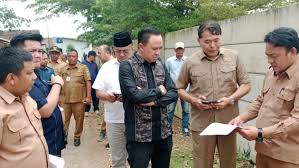 DPRD Provinsi Lampung Komisi I Tinjau Sengketa Tanah di Desa Way Huwi: Lapangan Sepak Bola dan Makam Dikuasai Perusahaan