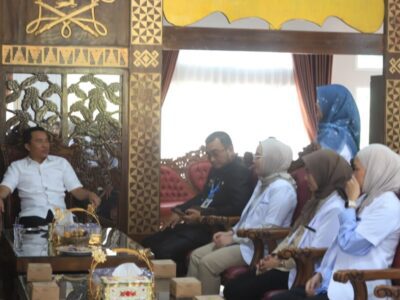 24 Dokter PIDI dan PIDGI Resmi Bertugas di Lampung Barat, Bupati Parosil Sambut Hangat