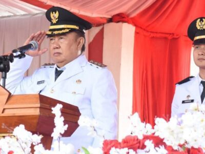 Bupati Tanggamus Drs. Moh. Saleh Asnawi Pimpin Upacara HUT ke-80 RI