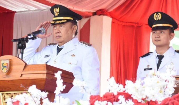 Bupati Tanggamus Drs. Moh. Saleh Asnawi Pimpin Upacara HUT ke-80 RI