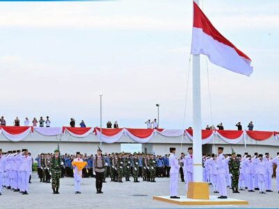Merah Putih Diturunkan Khidmat, HUT ke-80 RI di Menara Siger Jadi Sejarah di Ujung Sumatera