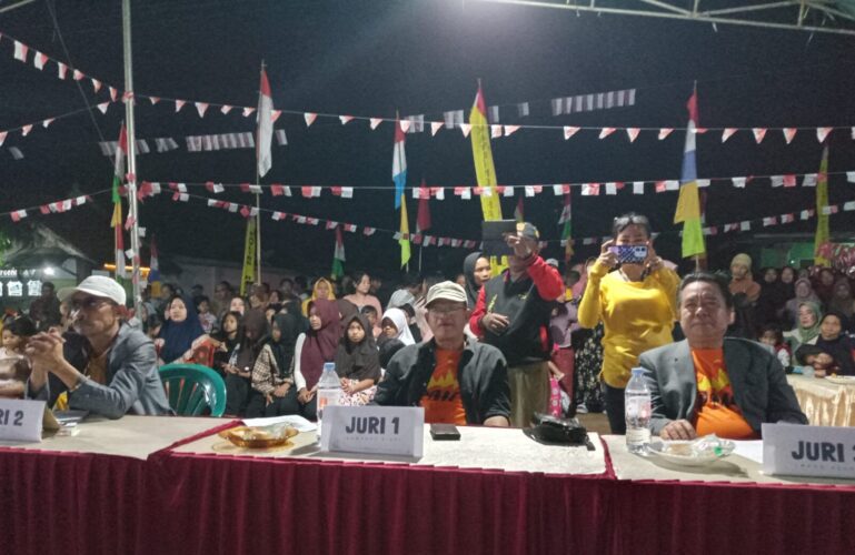 Lomba Karaoke Open Desa Wayharong Semarakkan HUT ke-80 RI