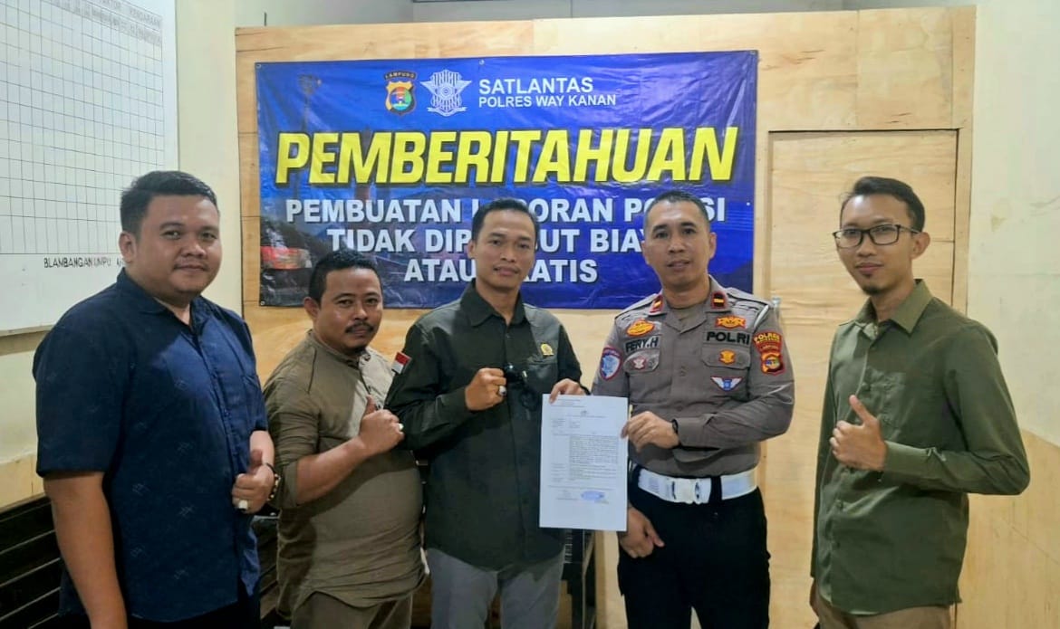 Kecelakaan di Way Kanan, Proses Ganti Rugi Mobil Ketua DPW IWO Lampung Ini Berujung Laporan ke Polisi