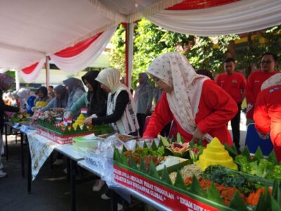 Unila Meriahkan Dies Natalis ke-60 dengan Lomba Tumpeng dan Permainan Tradisional