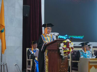 Unila Kukuhkan 993 Lulusan pada Wisuda Periode VIII 2024/2025