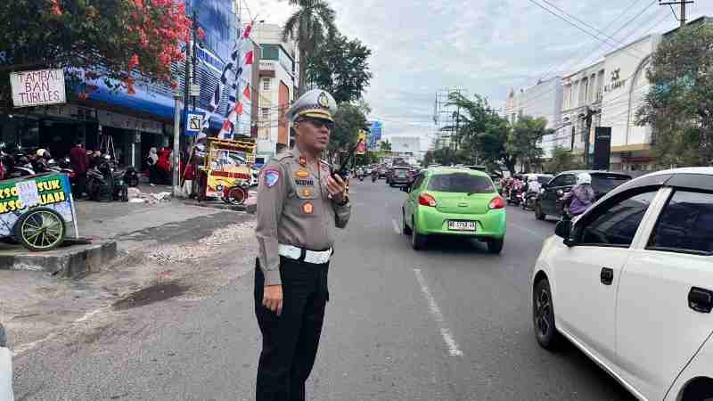 Aksi di DPRD Lampung, Satlantas Alihkan Arus Lalu Lintas dan Imbau Warga Tunda Perjalanan