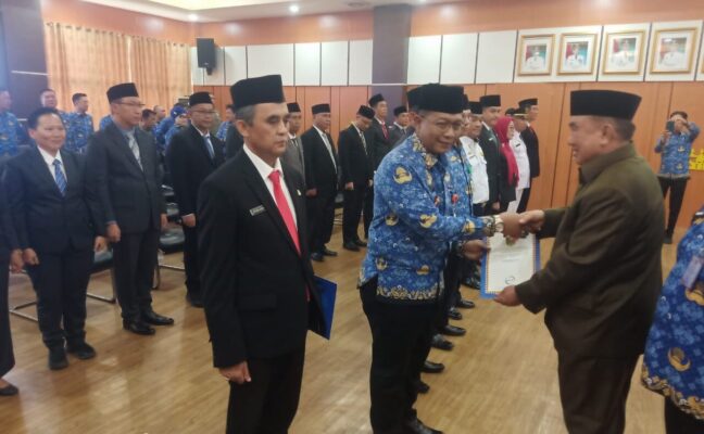 Bupati Tanggamus Lantik Pejabat Baru, Tekankan Budaya Kerja “Jalan Lurus”