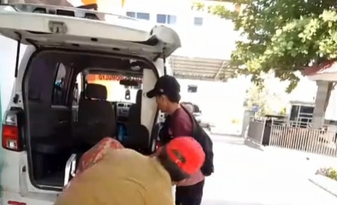 Agus Sartono Bantu Pemulangan Jenazah Warga Kurang Mampu di Sidomulyo