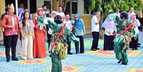 Zita Anjani Latih Guru Kesenian Buat Tuping 12 Wajah, Siapkan 1.000 Penari untuk Puncak HUT ke-69 Lampung Selatan