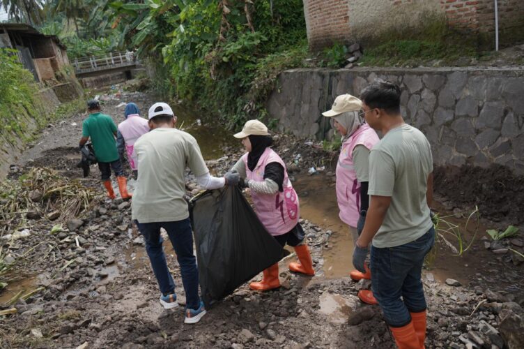 PLN Nusantara Power UP Sebalang Cegah Banjir Lewat Program “Sebalang SEGER”