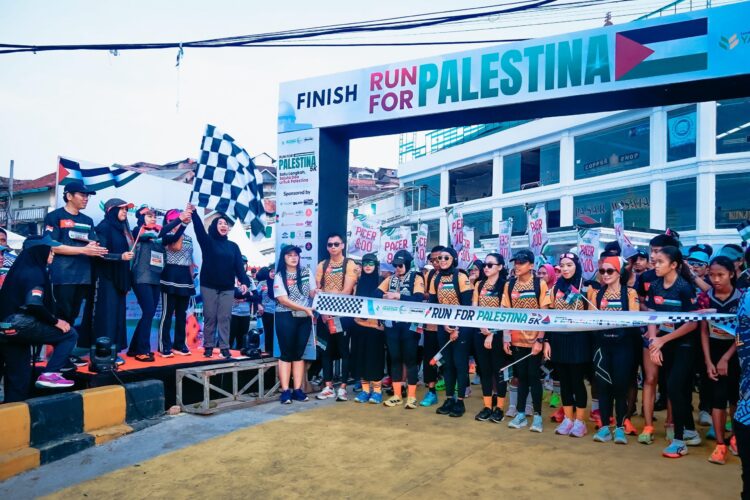 Purnama Wulan Sari Lepas Peserta Charity Run For Palestina, Lari Bersama untuk Kemanusiaan