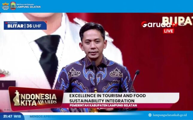 Membanggakan! Bupati Radityo Egi Pratama Raih Penghargaan Nasional Berkat Inovasi Pariwisata dan Ketahanan Pangan Berkelanjutan