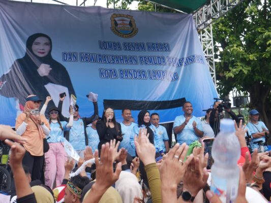 Wali Kota Eva Dwiana Ikut Turun ke Lapangan Meriahkan Lomba Senam Kreasi Tabola Bale