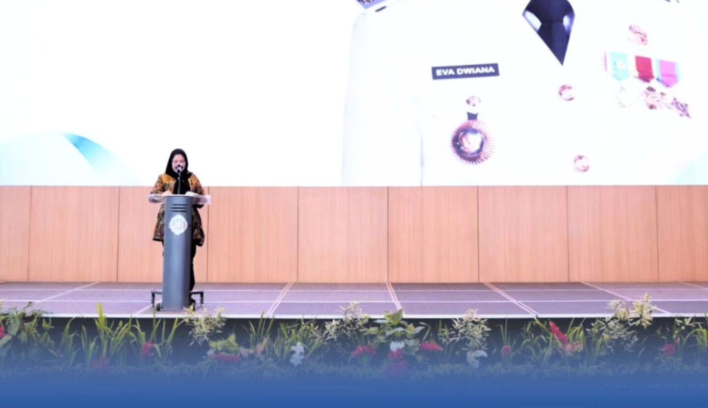 Wali Kota Eva Dwiana Hadiri Bimtek Petugas Penjamah Makanan Program MBG