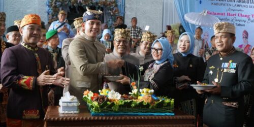 DPRD Lampung Selatan Gelar Paripurna Istimewa HUT ke-69, Bupati Egi Ajak Warga Perkuat Semangat Membangun Daerah