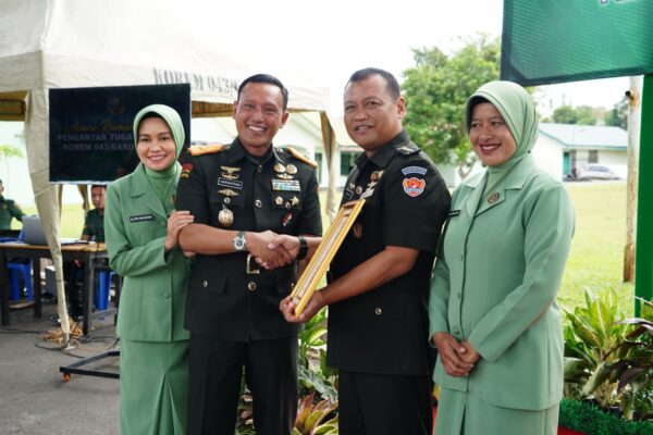 Danrem 043/Gatam Pimpin Penyerahan Jabatan Kasiter Korem 043/Gatam