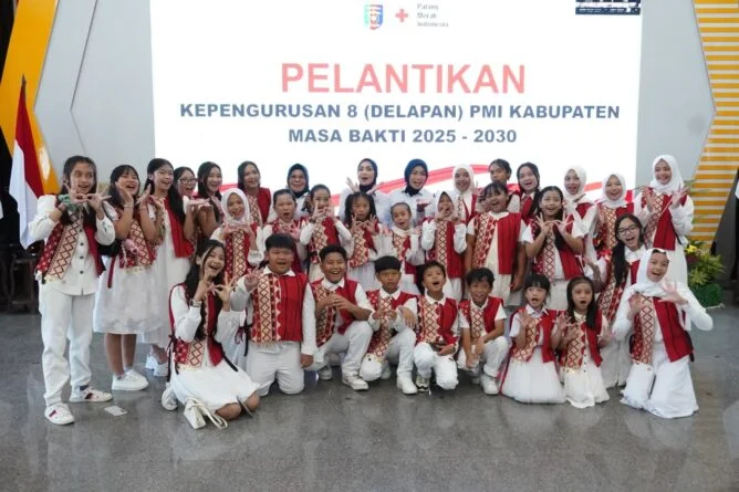 Pelantikan Pengurus PMI Lampung, Wagub Jihan Serukan Aksi Nyata dan Ketulusan Melayani