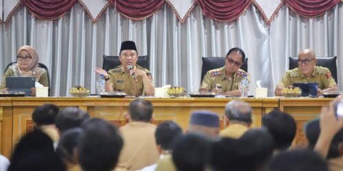 Kumpulkan Seluruh Peratin dan Camat se-Kabupaten Lampung Barat, Ini Pesan Bupati Lampung Barat