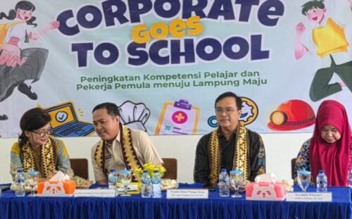 Dinas Pendidikan dan Dinas Tenaga Kerja Pemprov Lampung Tandatangani Komitmen Bersama Program Corporate Goes to School dengan Forum CSR Lampung di SMKN 1 Natar