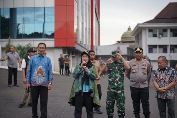 Pemkot Bandar Lampung Kirim 13 Truk Bantuan untuk Wilayah Terdampak Banjir di Sumatera