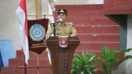 Pelantikan Pengurus PERWOSI Lampung Barat 2025-2029 Meriah, Dirangkai Peringatan Hari Ibu dan Lomba Senam Payu Kidah