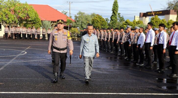 Apel Gelar Pasukan Operasi Lilin Nala 202Apel Gelar Pasukan Operasi Lilin Nala 2025, Polres Kaur SiaApel Gelar Pasukan Operasi Lilin Nala 2025, Polres Kaur Siap Amankan Natarup Amankan Nataru5, Polres Kaur Siap Amankan Nataru