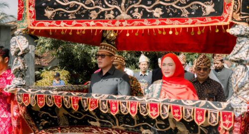 Bupati Pesibar Dedi Irawan Hadiri Ngejalang Fest Di Gedung Sai Batin Pekon Tenumbang