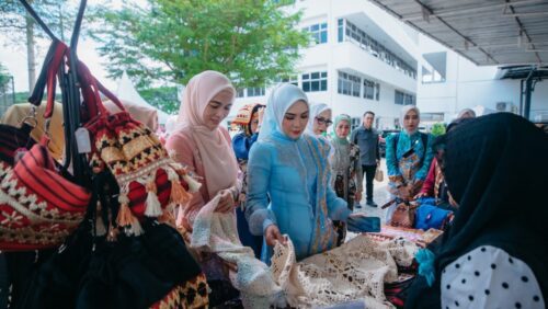 Hadiri Begawi HUT Ke-26 IKBL, Ketua TP PKK Provinsi Lampung Apresiasi Peran Bank Lampung sebagai Mitra Strategis Pembangunan dan Pemberdayaan UMKM