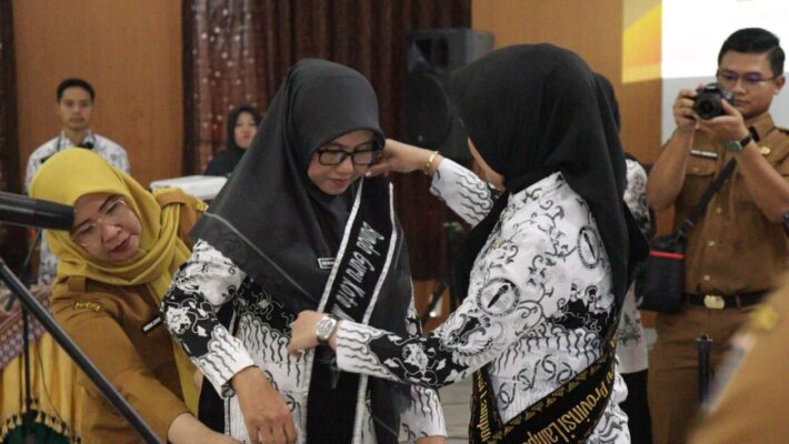 Ketua TP. PKK Provinsi Lampung Lantik Ibunda Guru Kota Metro, Tegaskan Komitmen Perkuat Ekosistem Pendidikan Berkarakter