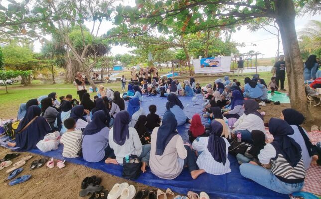 Family Gathering TK Al Mumtaza Penuh Keceriaan, Keakraban Orang Tua dan Guru Menghangat di Pantai Kedu