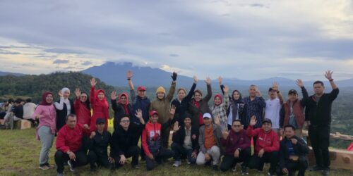 Pesona Wisata Gerbang Langit Kian Memikat, Bupati Parosil Dampingi Ketua DPD PDI Perjuangan Lampung Winarti Berkunjung