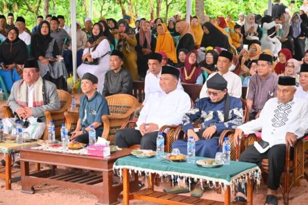 Wabup Pesawaran Hadiri Peringatan Isra Mi’raj di Ponpes Al Wujudi, Dihadiri Ribuan Jamaah
