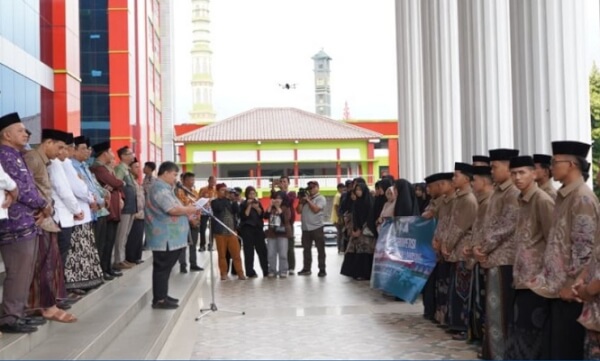 Wali Kota Bandar Lampung Lepas 70 Santri Ikuti Musabaqah Kutubut Turats Tingkat Provinsi