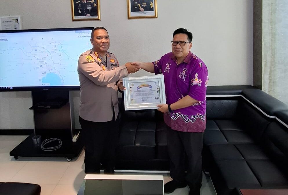 Kombes Pol. Erwin Irawan, S.I.K. Raih Penghargaan Dari Komnas PA Bandar Lampung